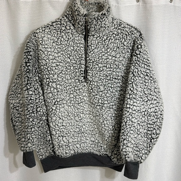 Express Tops - Women’s Express Sherpa 3/4 zip shirt. Size XS